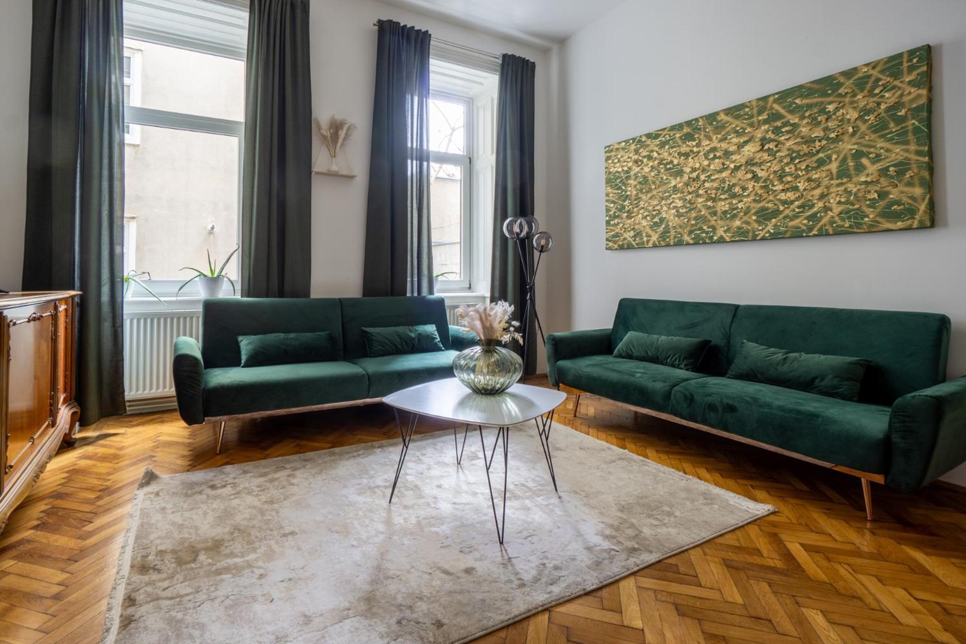 Central Apartment In Viennese Old Building المظهر الخارجي الصورة