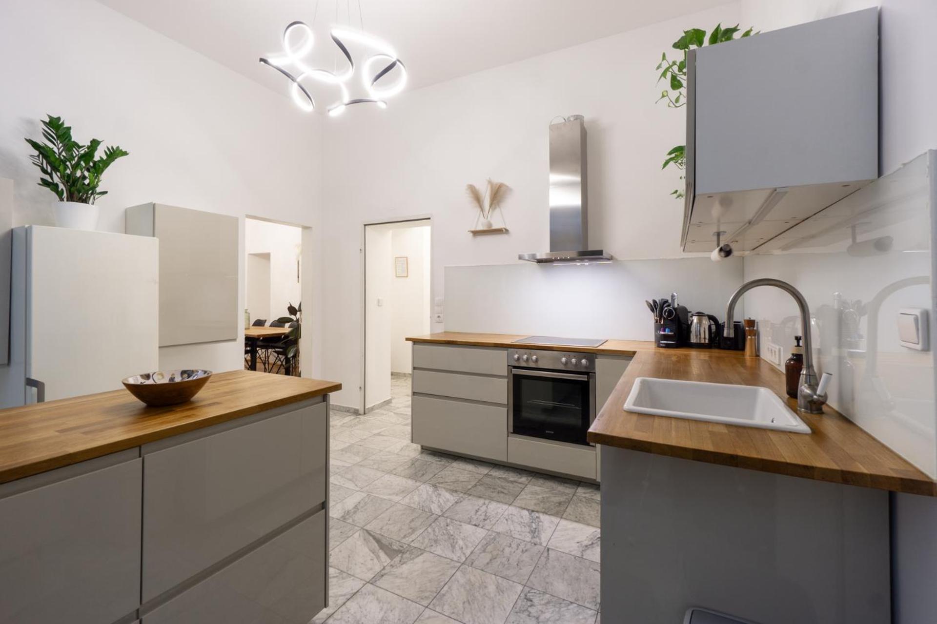 Central Apartment In Viennese Old Building المظهر الخارجي الصورة