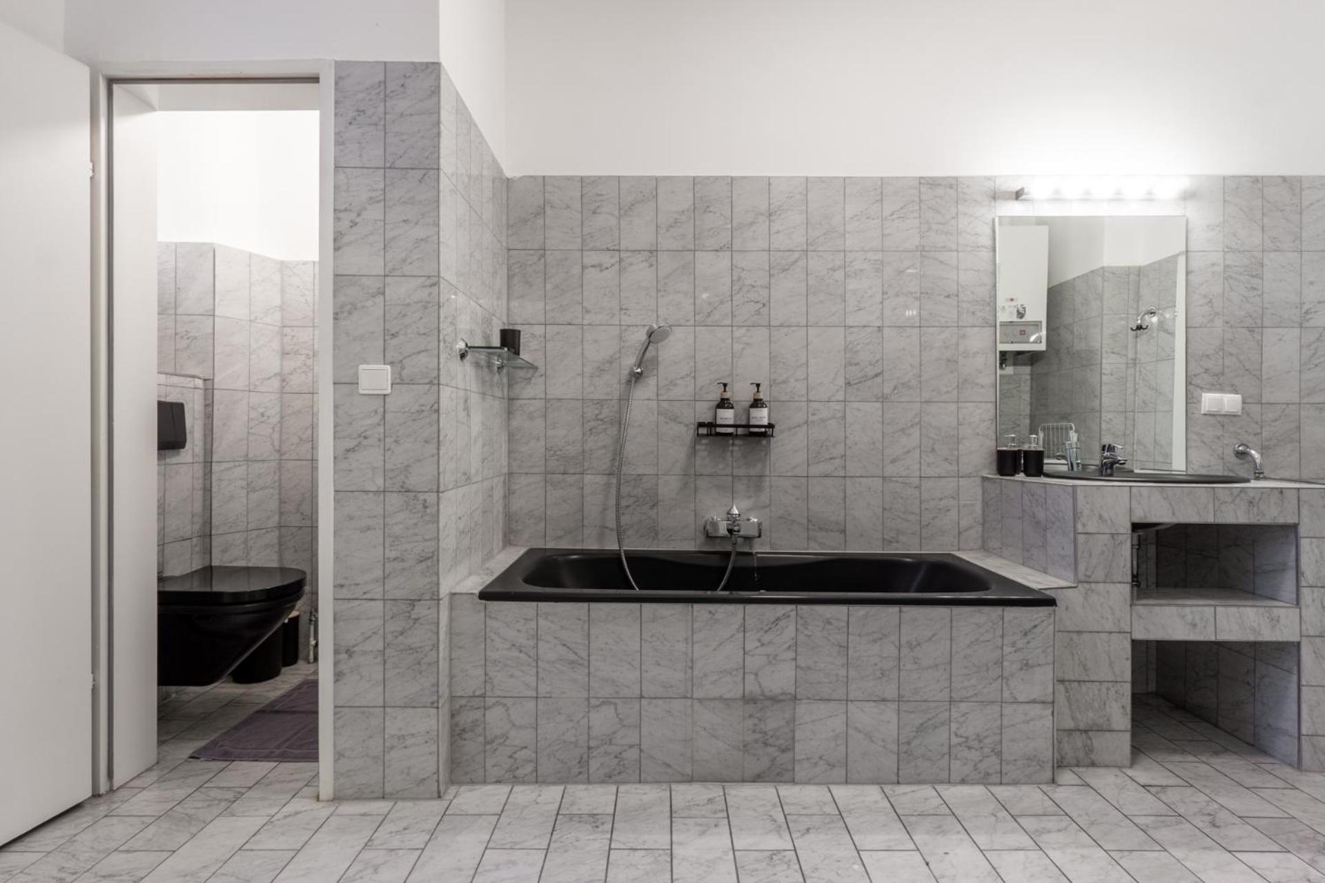 Central Apartment In Viennese Old Building المظهر الخارجي الصورة